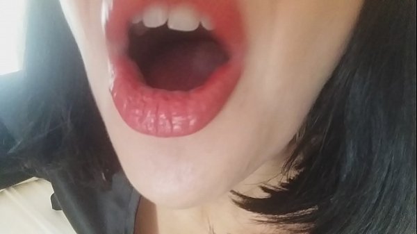 ძვირფასო, დედინაცვალი არ გაგიშვებს დღეს სკოლაში... ძალიან მჭირდები...